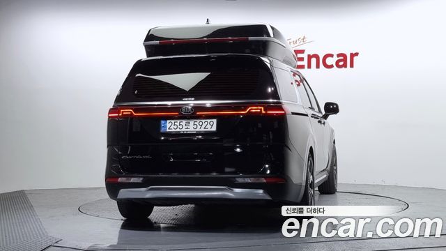 Kia Carnival 2021 thumb 5