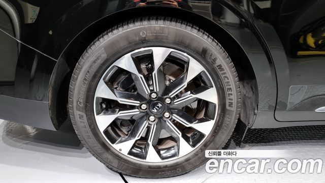 Kia Carnival 2021 thumb 6