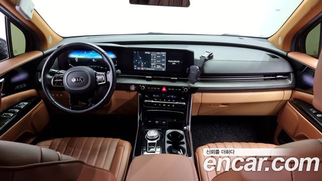 Kia Carnival 2021 thumb 8