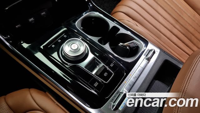 Kia Carnival 2021 thumb 10