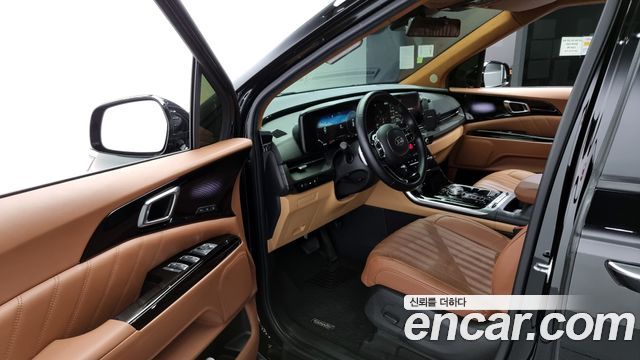 Kia Carnival 2021 thumb 11