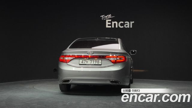 Hyundai Grandeur 2011 thumb 4