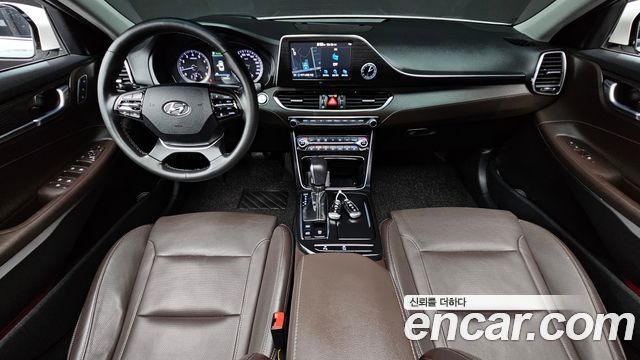 Hyundai Grandeur 2017 thumb 8