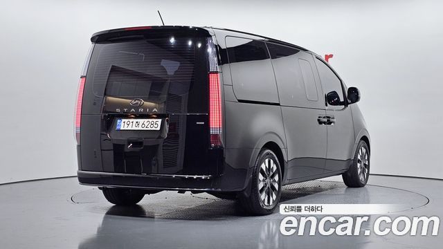 Hyundai Staria 2022 thumb 3