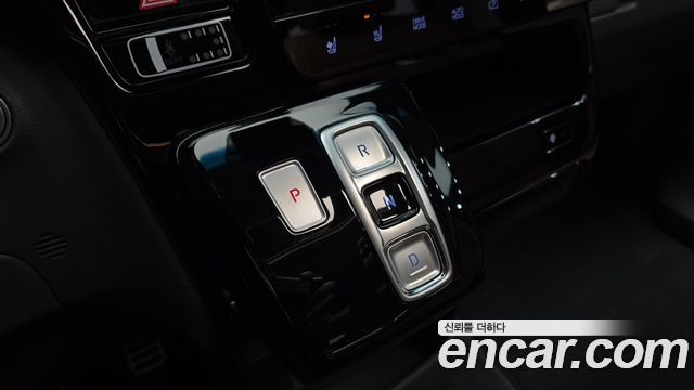 Hyundai Staria 2022 thumb 9