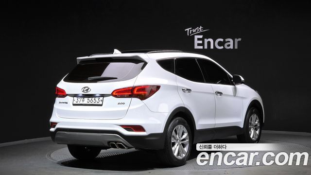 Hyundai Santa Fe 2017 thumb 3