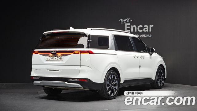 Kia Carnival 2021 thumb 2