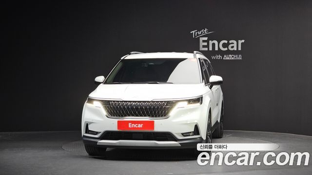 Kia Carnival 2021 thumb 3