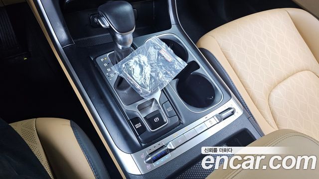 Kia Carnival 2021 thumb 9