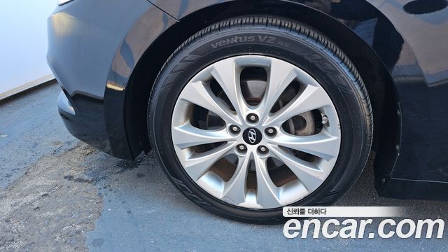 Hyundai Grandeur 2011 thumb 5