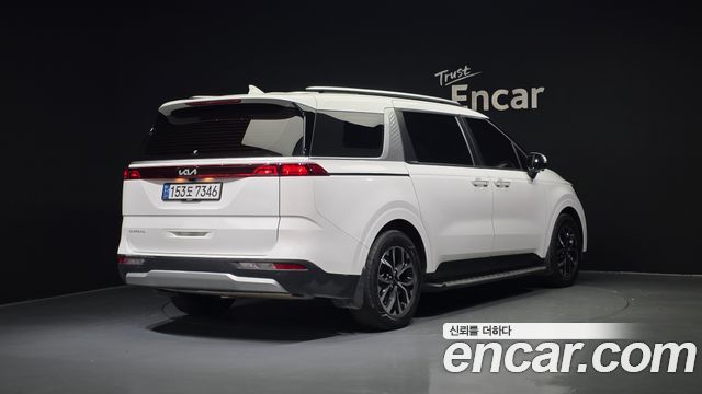 Kia Carnival 2022 thumb 3