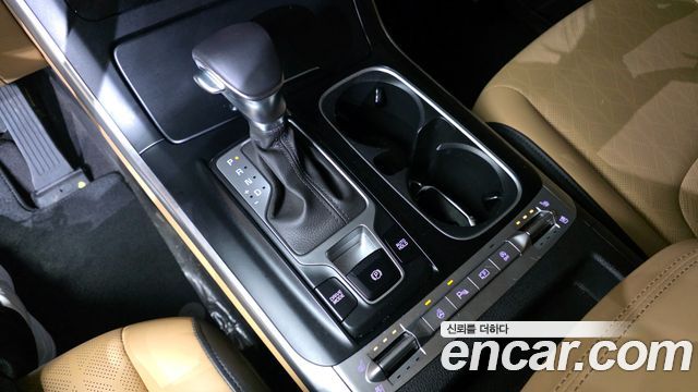 Kia Carnival 2022 thumb 10