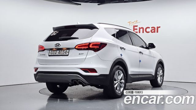 Hyundai Santa Fe 2017 thumb 3