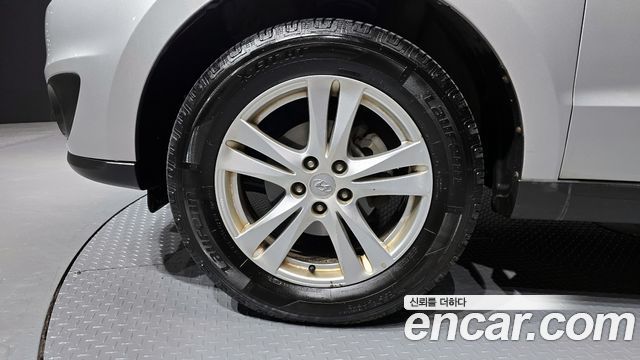 Hyundai Santa Fe 2011 thumb 6