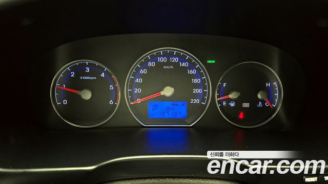 Hyundai Santa Fe 2011 thumb 8