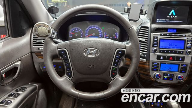 Hyundai Santa Fe 2011 thumb 12