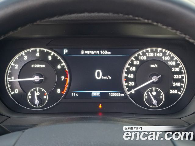Genesis G90 2019 thumb 6