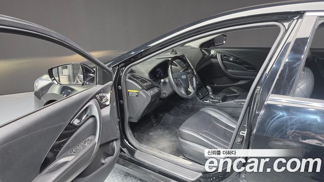 Hyundai Grandeur 2013 thumb 10