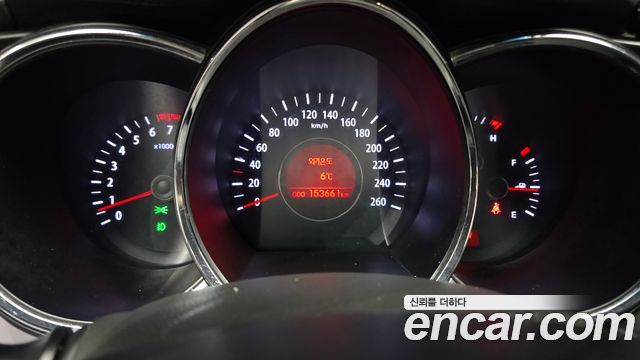 Kia K5 2011 thumb 8