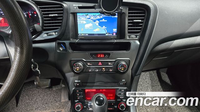 Kia K5 2011 thumb 11
