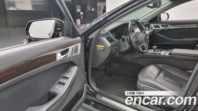 Genesis G80 2019 thumb 11