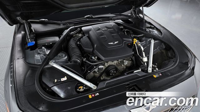 Genesis G90 2019 thumb 7