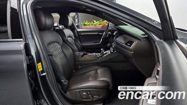 Genesis G90 2019 thumb 11