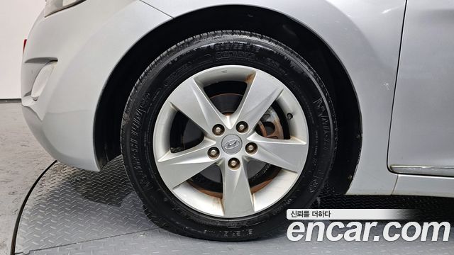 Hyundai Avante 2012 thumb 6