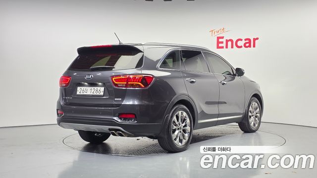 Kia Sorento 2017 thumb 2