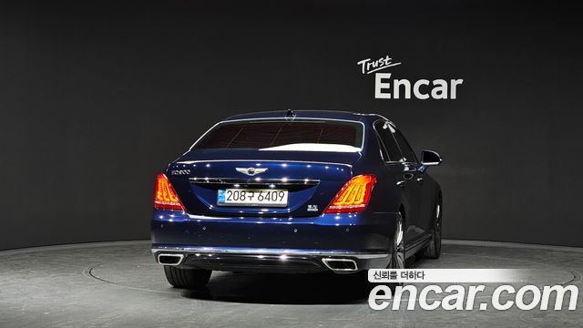 Genesis G90 2017 thumb 4