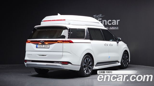 Kia Carnival 2021 thumb 3