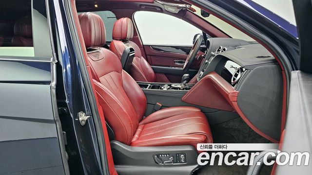 Bentley Bentayga 2020 thumb 10