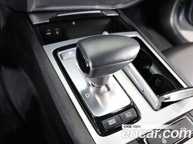 Genesis G80 2016 thumb 8