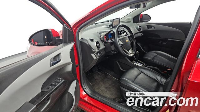 Chevrolet Aveo 2012 thumb 10
