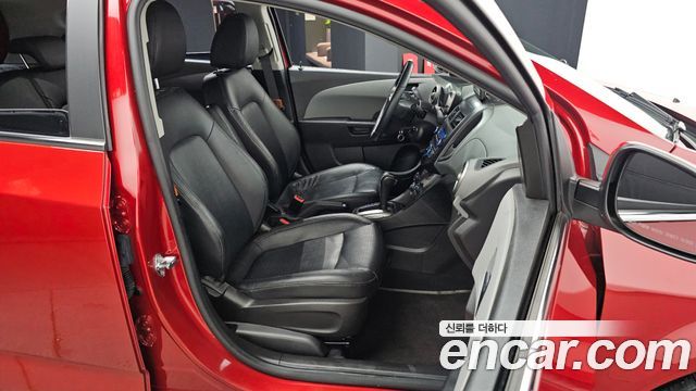 Chevrolet Aveo 2012 thumb 12