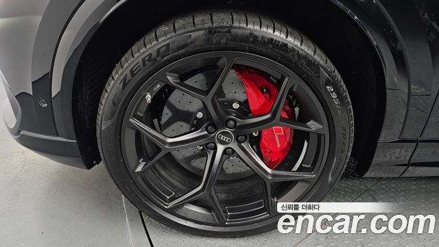 Audi RSQ8 2025 thumb 6