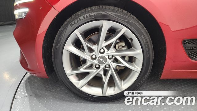 Genesis G70 2022 thumb 6