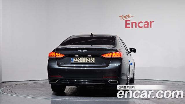 Genesis G80 2017 thumb 4