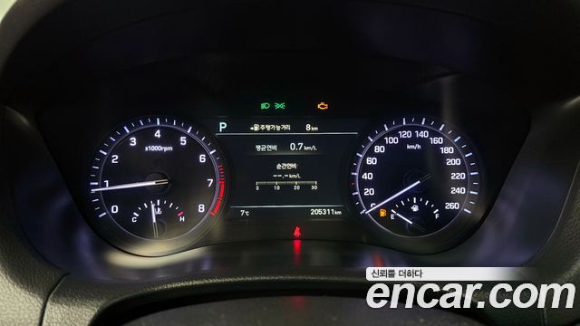 Genesis G80 2017 thumb 8