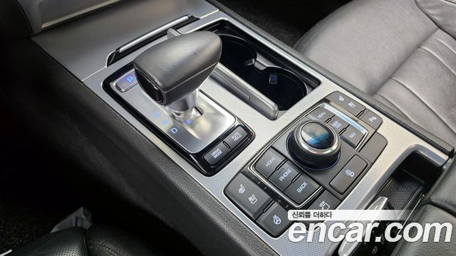 Genesis G80 2017 thumb 9