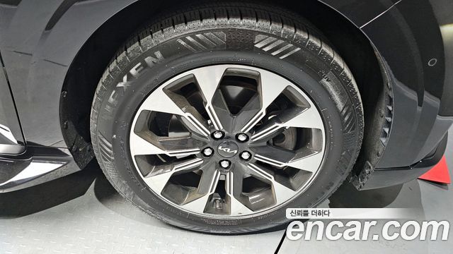 Kia Carnival 2022 thumb 5