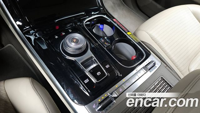 Kia Carnival 2022 thumb 9