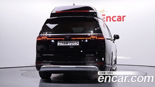 Kia Carnival 2021 thumb 5