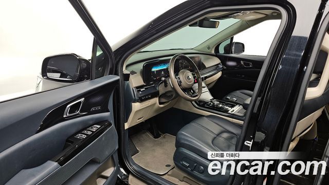Kia Carnival 2021 thumb 11