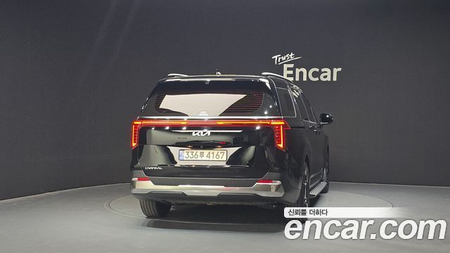 Kia Carnival 2023 thumb 5