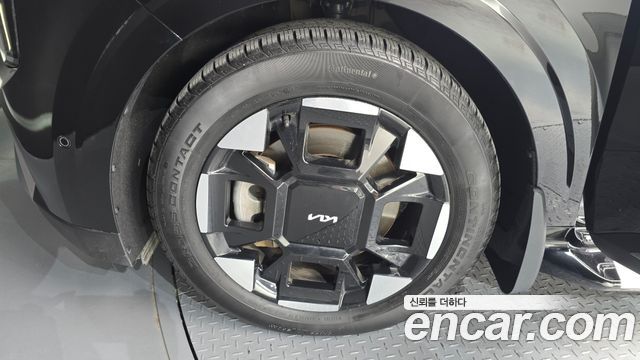 Kia Carnival 2023 thumb 6