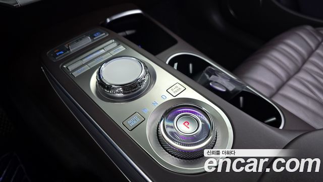 Genesis GV70 2021 thumb 10