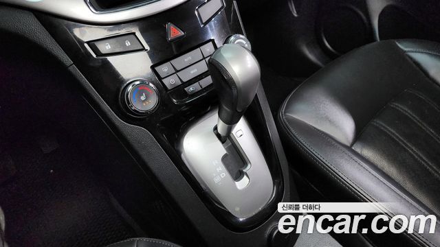 Chevrolet Orlando 2016 thumb 10