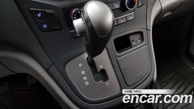 Hyundai Starex 2019 thumb 9