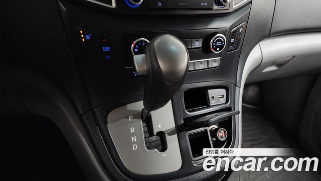 Hyundai Starex 2018 thumb 9